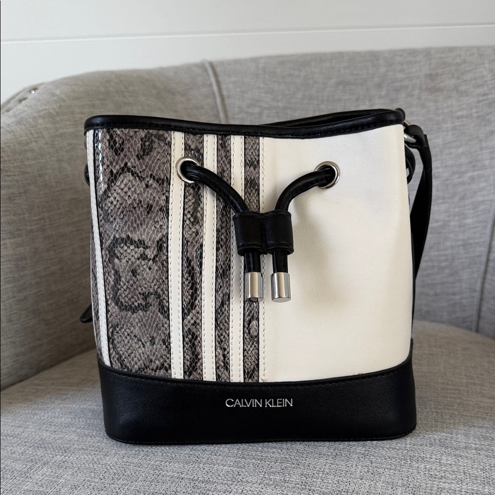 Calvin Klein Black and Cream Snakeskin Shoulder Bag